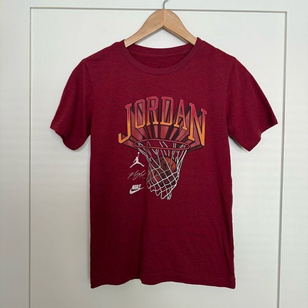 Air Jordan Nike T Shirt Boys Youth Sz L Red Short Sleeve Basketball Streetwear